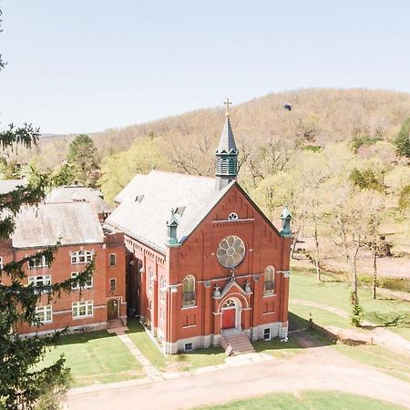 Arcadia Academy Bed & Breakfast ภายนอก รูปภาพ