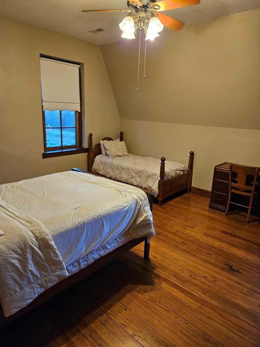 Arcadia Academy Bed & Breakfast ภายนอก รูปภาพ
